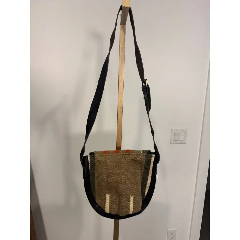 Raj | Wool Saddle Crossbody Bag